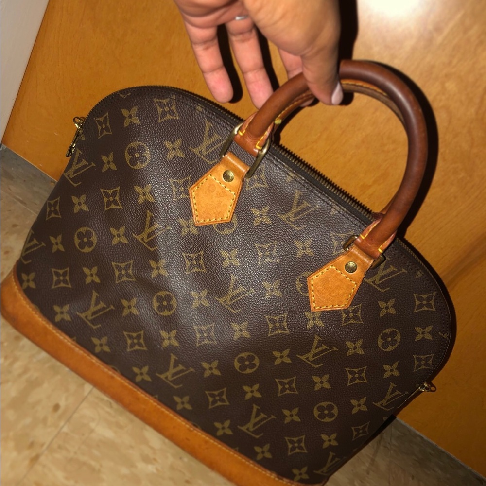 LOIUS VUITTON VINTAGE ALMA BAG
